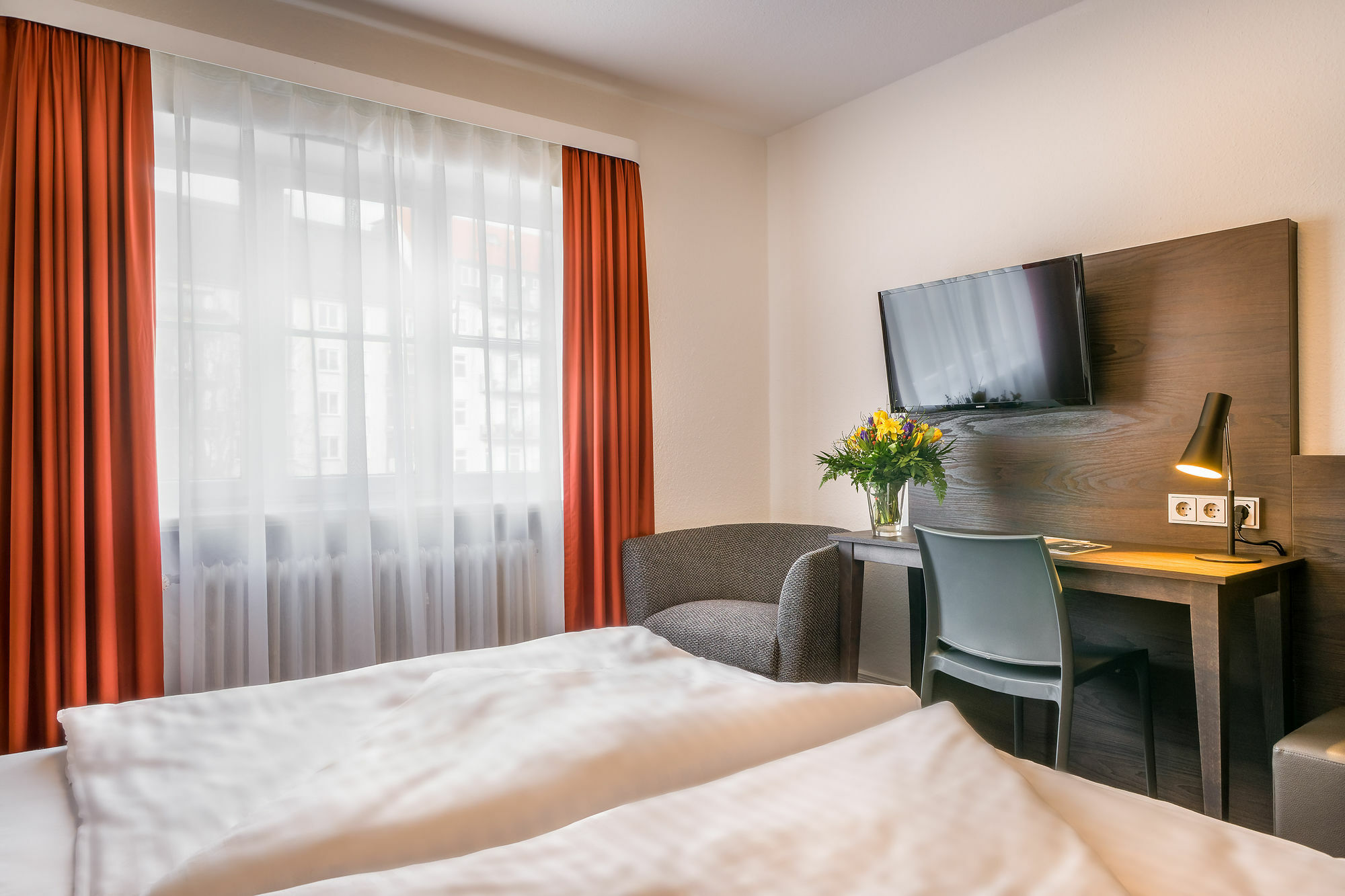 Signature Hotel Astoria Гамбург Экстерьер фото