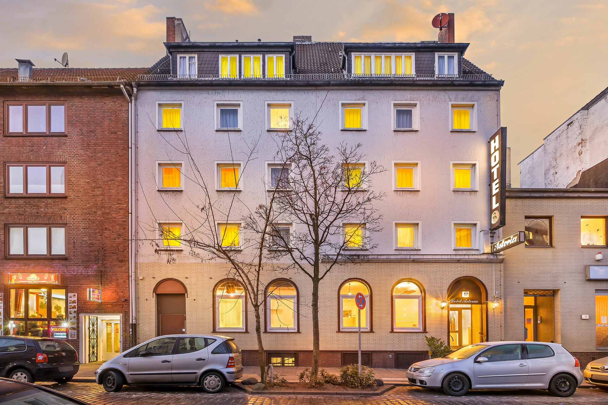 Signature Hotel Astoria Гамбург Экстерьер фото